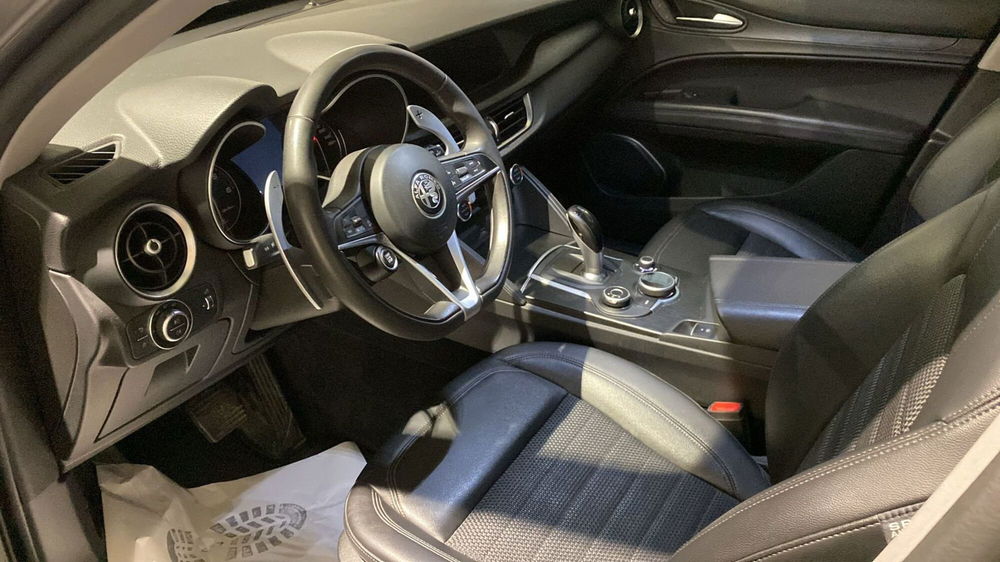 Alfa Romeo Stelvio usata a Bergamo (10)