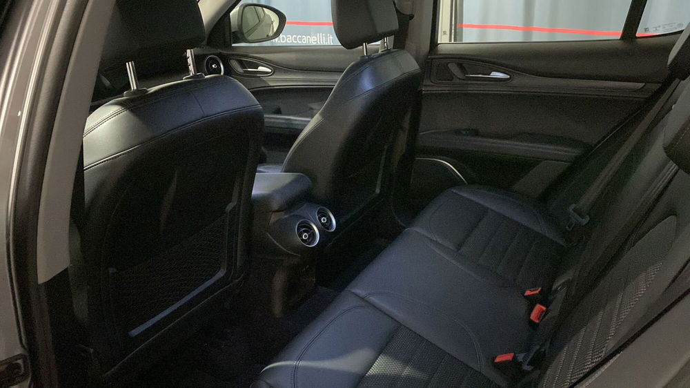 Alfa Romeo Stelvio usata a Bergamo (8)