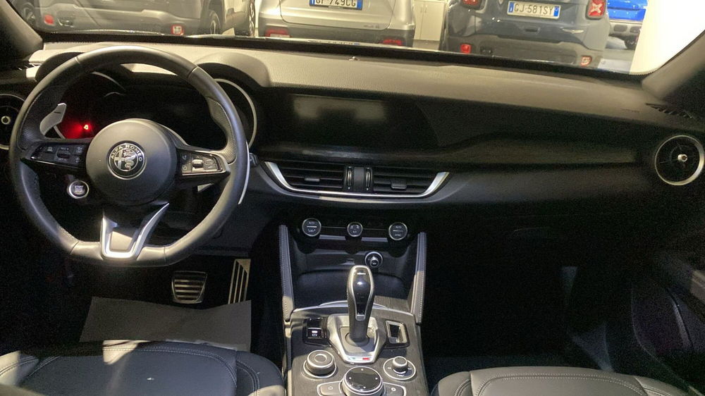 Alfa Romeo Stelvio usata a Bergamo (11)