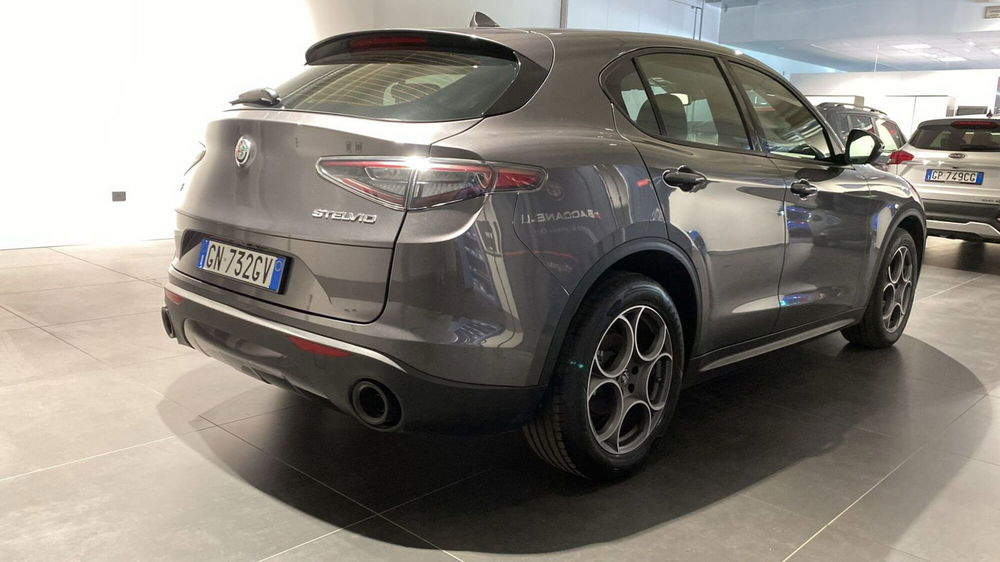 Alfa Romeo Stelvio usata a Bergamo (4)