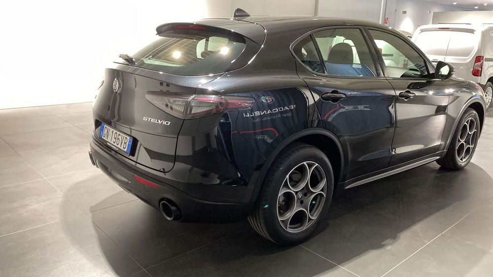 Alfa Romeo Stelvio usata a Bergamo (3)