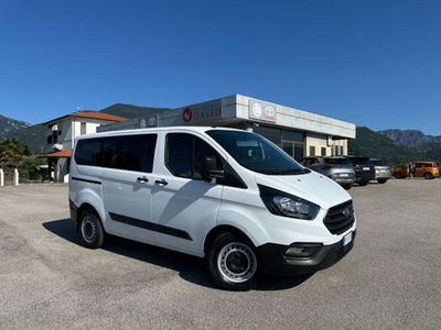 Ford Transit Custom Furgone 310 2.0 TDCi 130 PC Combi Trend del 2018 usata a Maniago