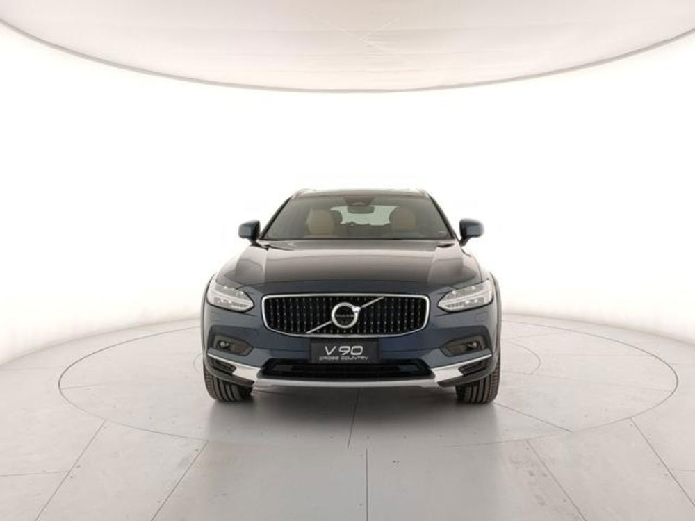 Volvo V90 Cross Country nuova a Modena (7)