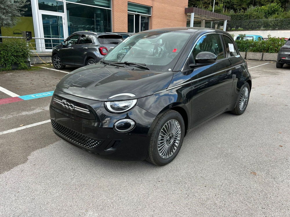 Fiat 500e nuova a Salerno