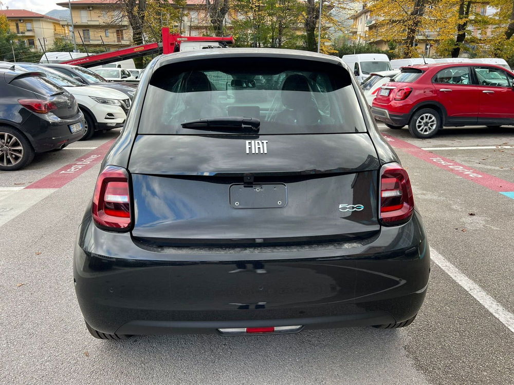 Fiat 500e nuova a Salerno (10)