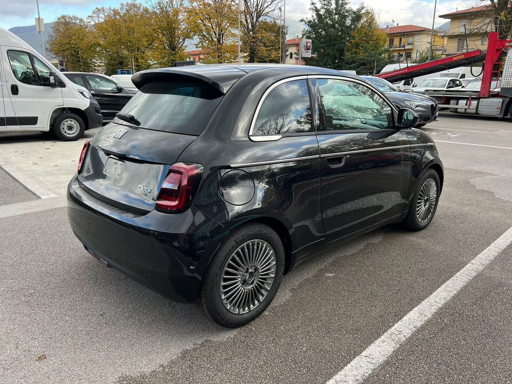 Fiat 500e nuova a Salerno (3)