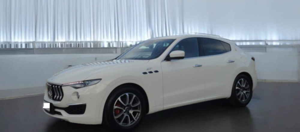 Maserati Levante nuova a Salerno