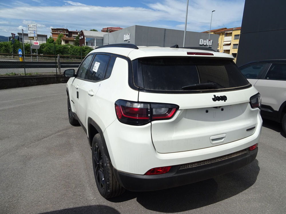 Jeep Compass nuova a Lucca (3)