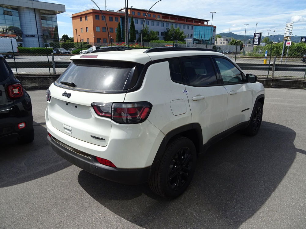 Jeep Compass nuova a Lucca (5)