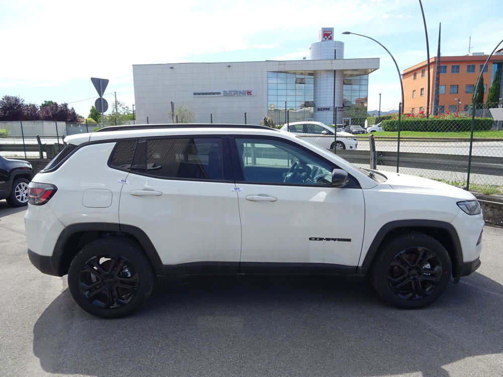 Jeep Compass nuova a Lucca (6)