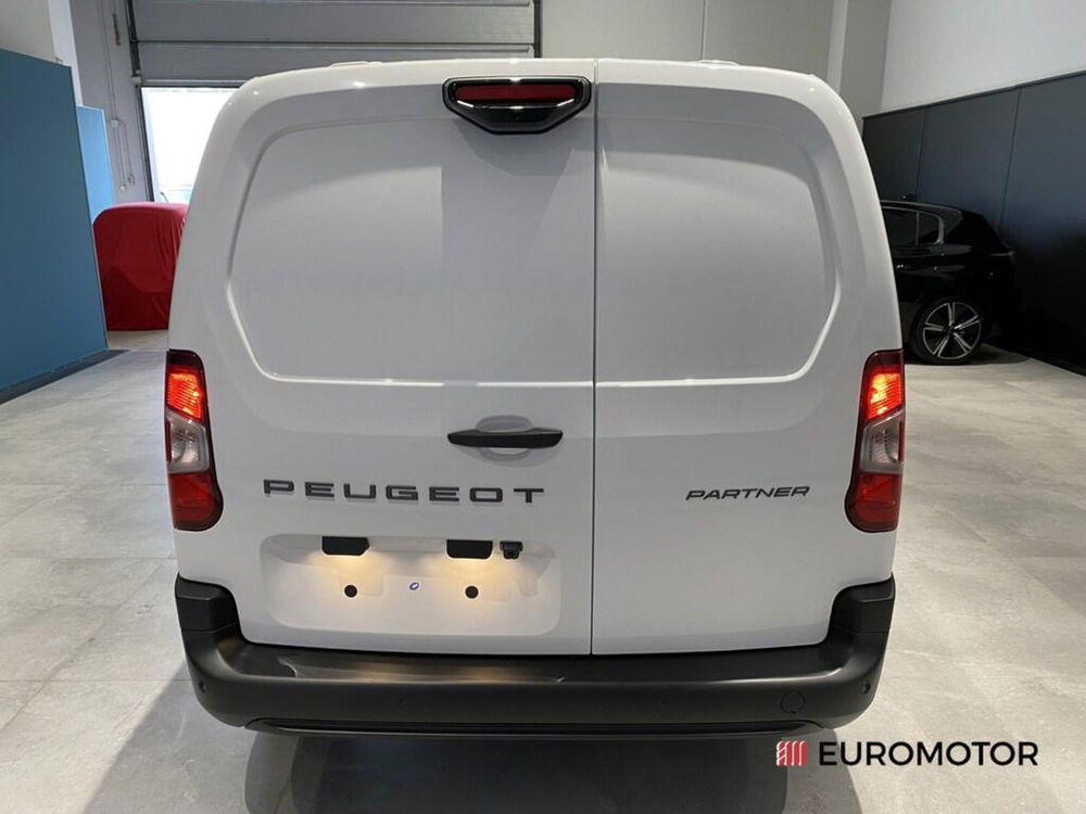 Peugeot Partner Furgone nuova a Bari (8)