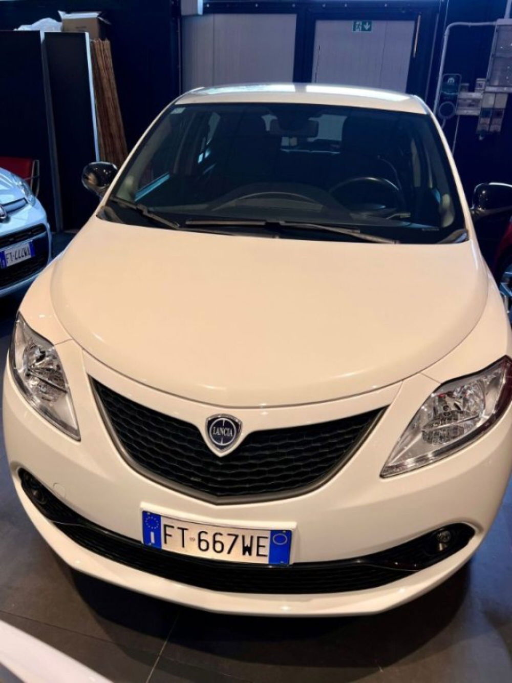 Lancia Ypsilon usata a Modena (7)