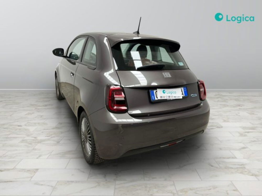 Fiat 500e usata a Biella (4)