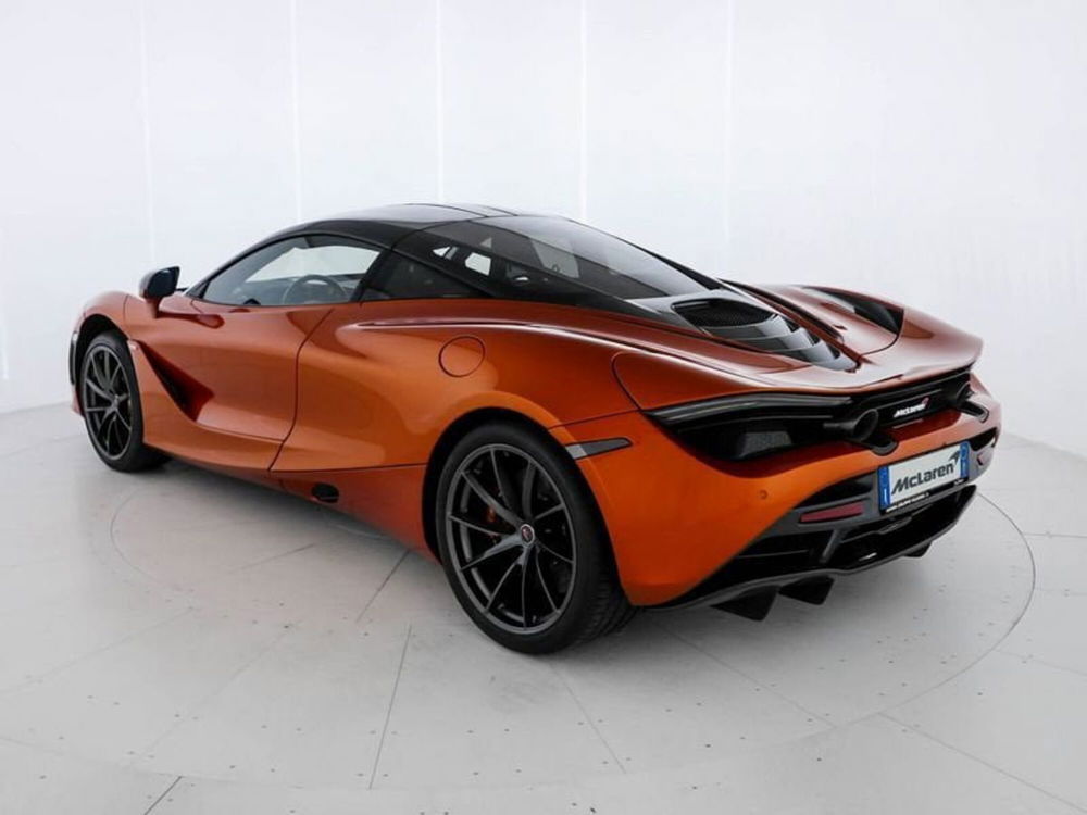 McLaren 720S Coupé usata a Milano (4)