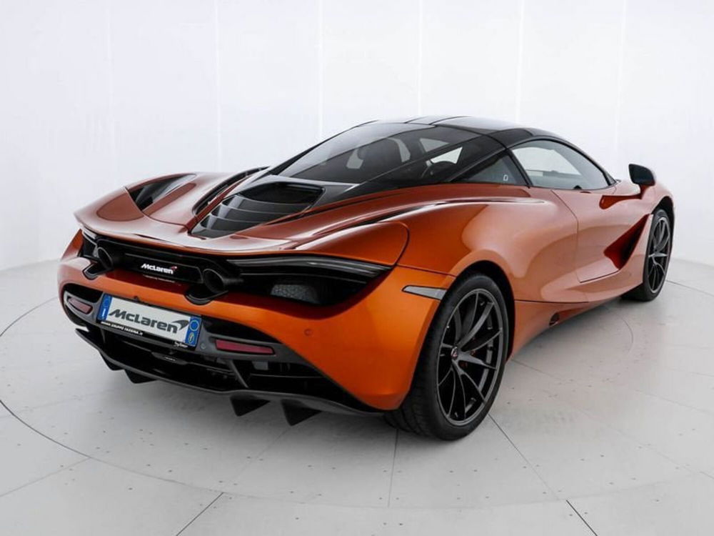 McLaren 720S Coupé usata a Milano (6)