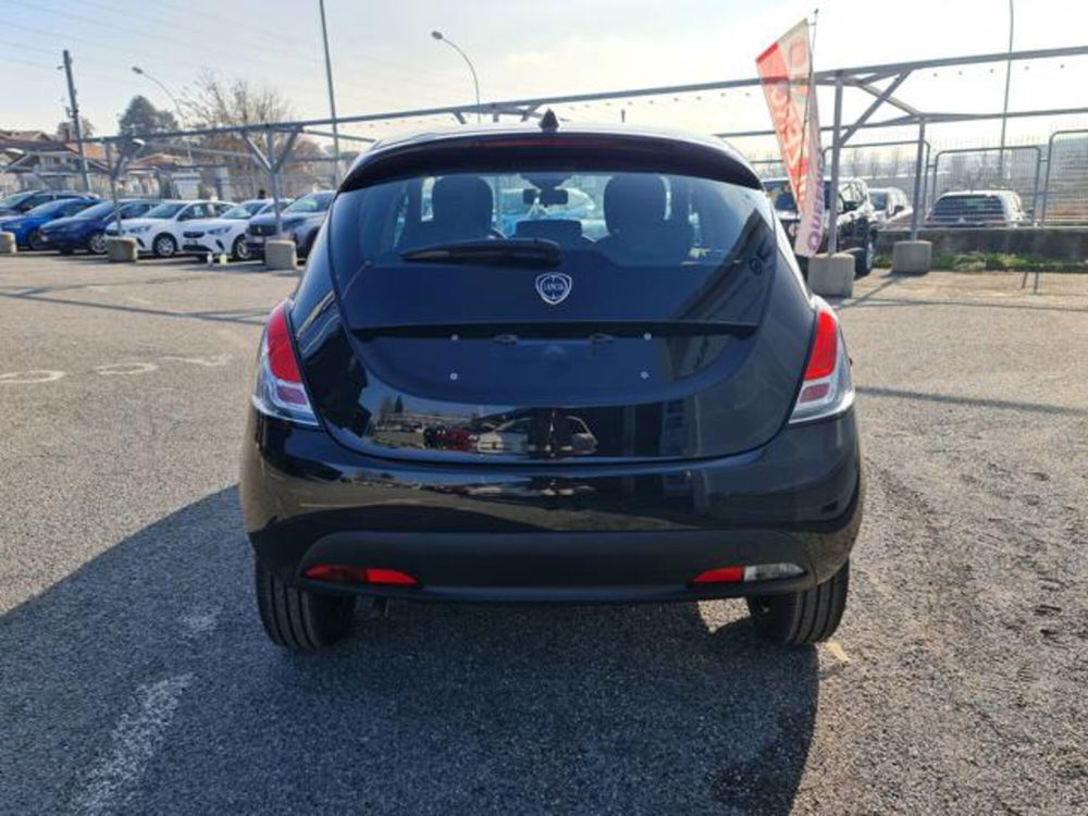 Lancia Ypsilon nuova a Torino (7)