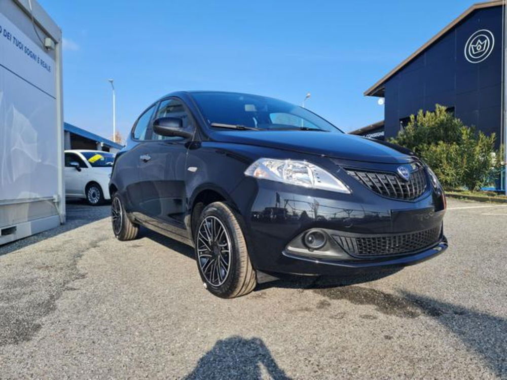 Lancia Ypsilon nuova a Torino (9)