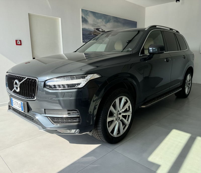 Volvo XC90 D5 AWD Geartronic 7 posti Momentum  del 2017 usata a Parma