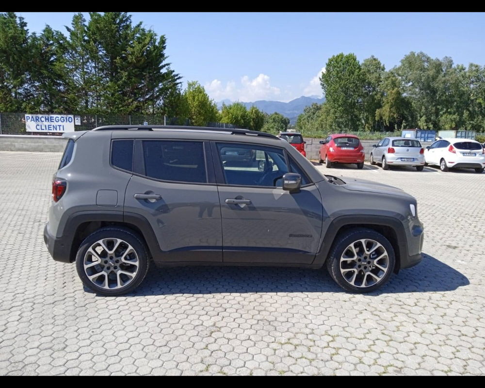 Jeep Renegade nuova a Lucca (2)