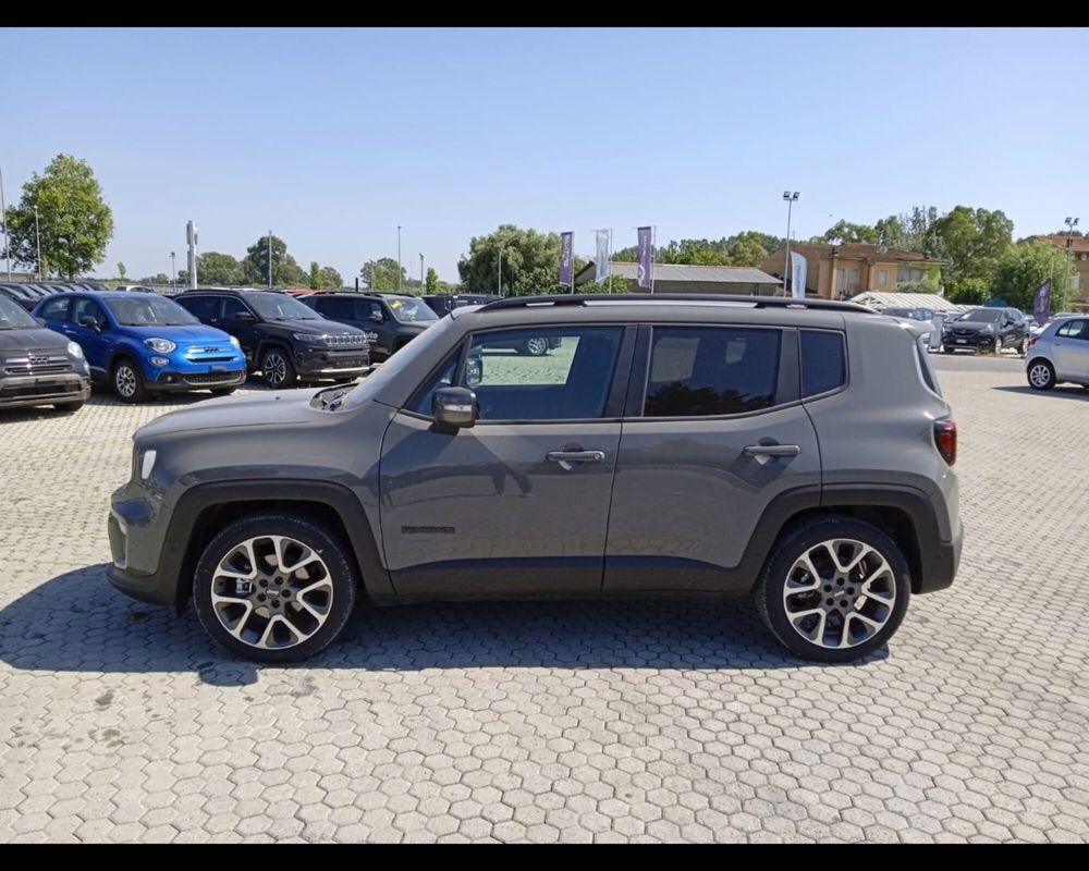 Jeep Renegade nuova a Lucca (6)