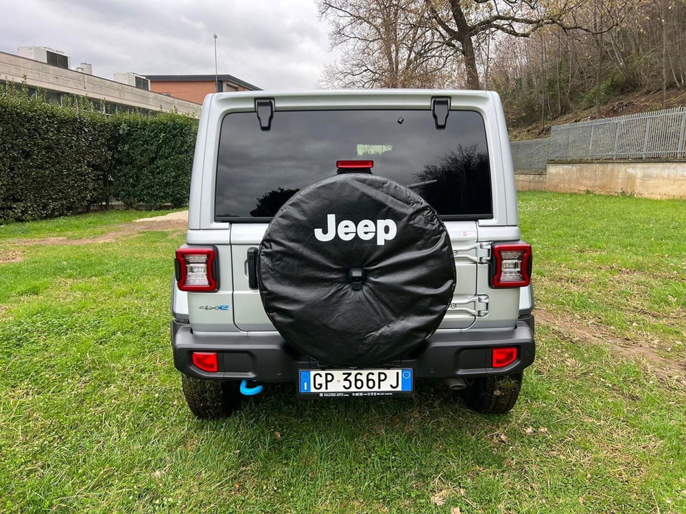 Jeep Wrangler Unlimited nuova a Salerno (10)