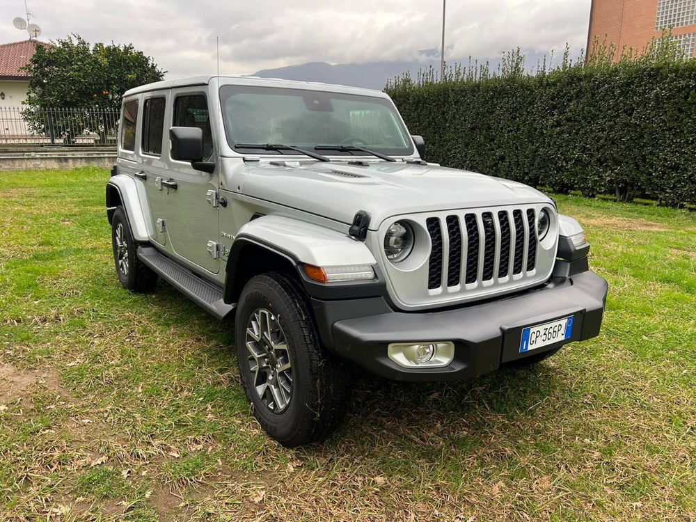 Jeep Wrangler Unlimited nuova a Salerno (2)