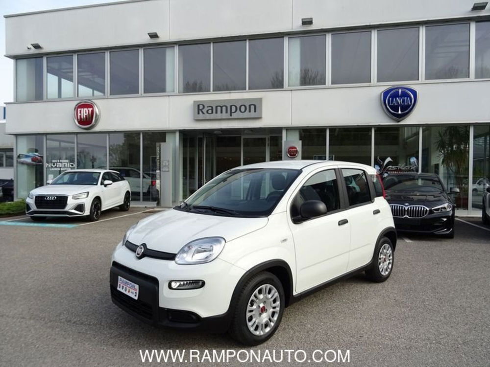 Fiat Panda Cross nuova a Venezia