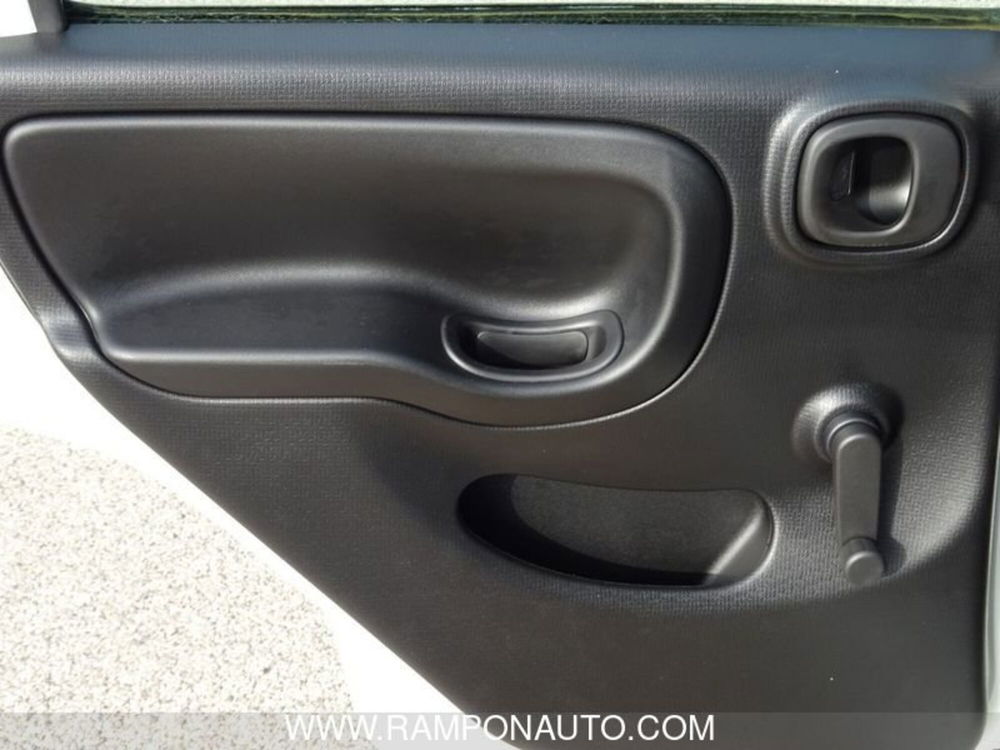 Fiat Panda Cross nuova a Venezia (17)