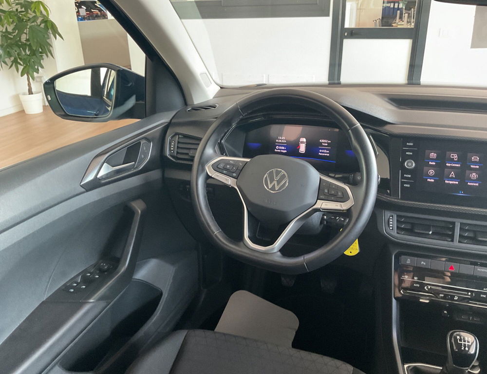 Volkswagen T-Cross usata a Salerno (17)