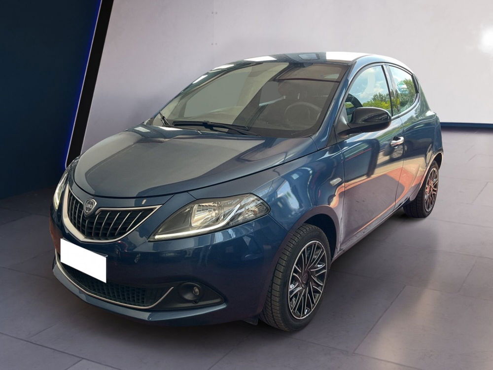 Lancia Ypsilon usata a Torino (2)