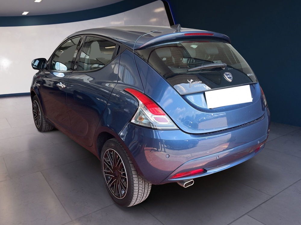 Lancia Ypsilon usata a Torino (4)