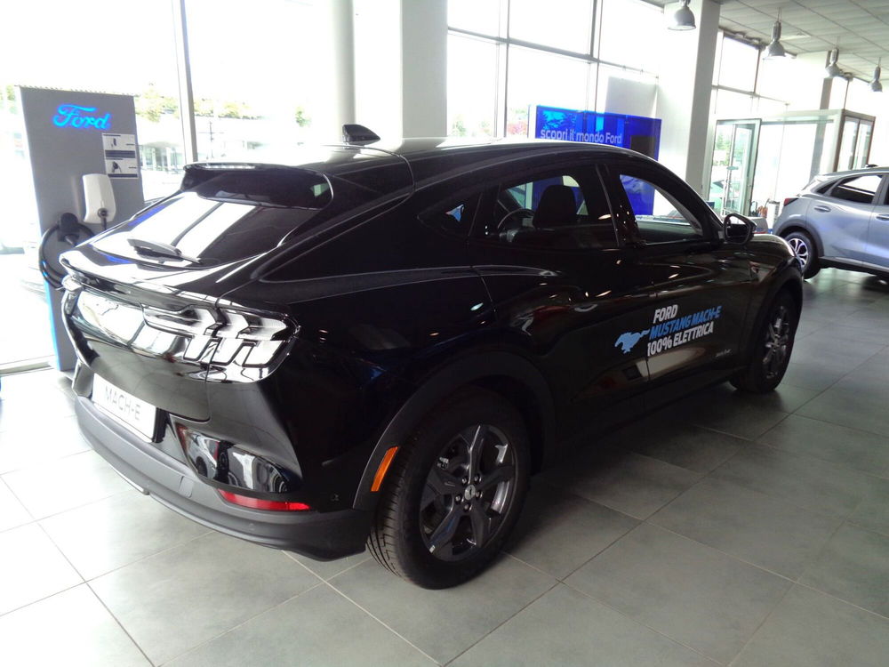 Ford Mustang Mach-E nuova a Treviso (3)