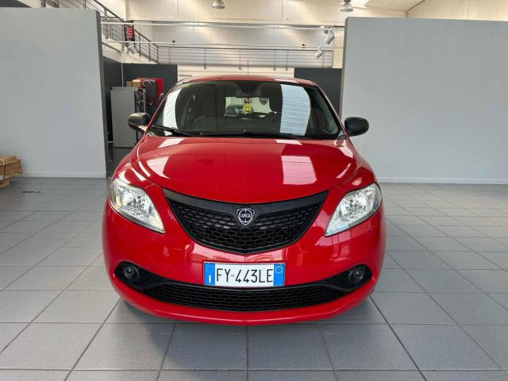 Lancia Ypsilon usata a Vercelli (2)