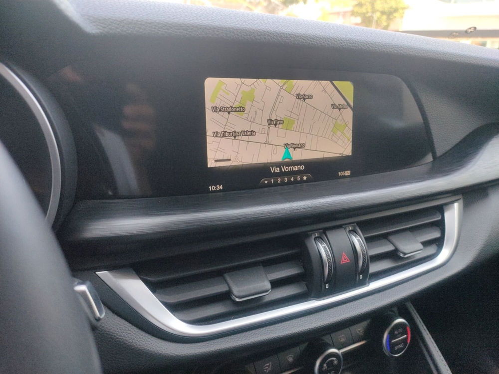 Alfa Romeo Stelvio usata a Pescara (7)