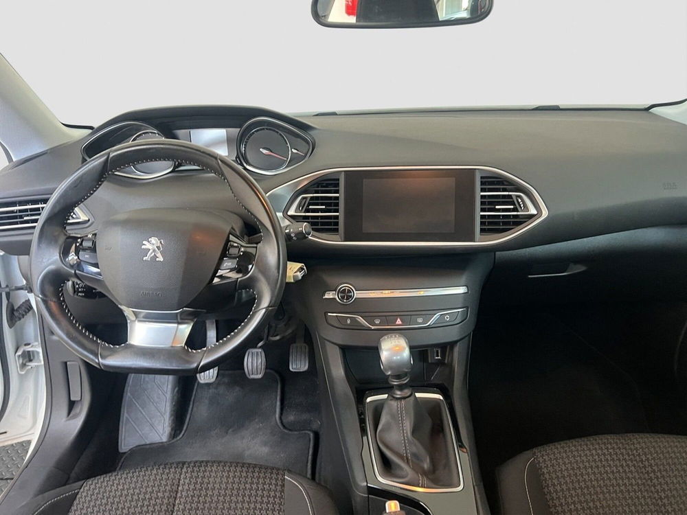 Peugeot 308 SW usata a Roma (10)