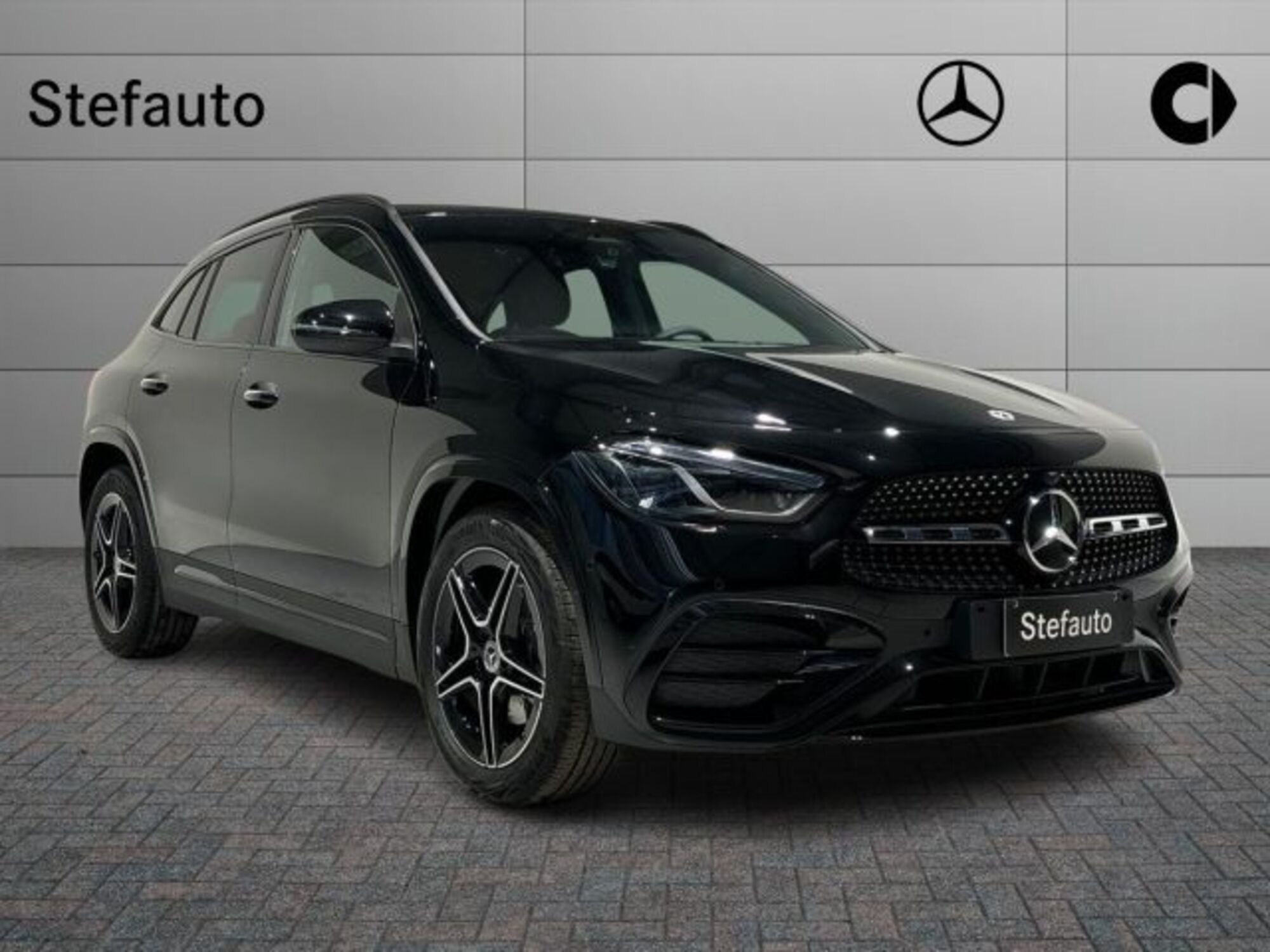 Mercedes-Benz GLA SUV 180 d AMG Line Advanced Plus auto nuova a Castel Maggiore