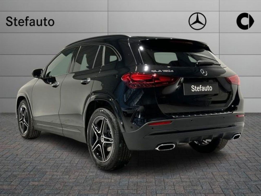 Mercedes-Benz GLA SUV nuova a Bologna (5)