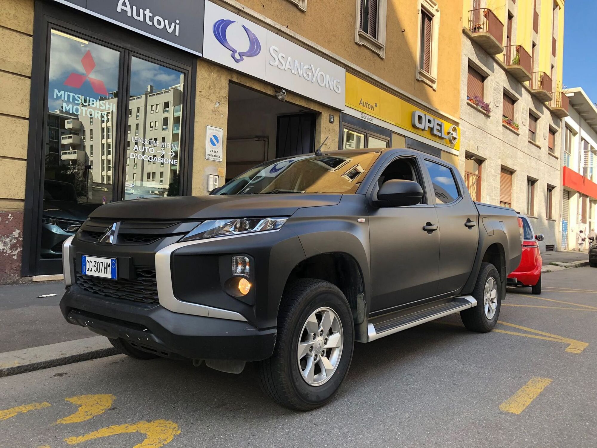 Mitsubishi L200 2.3 D Double Cab 4x4 Easy Select Invite Connect  del 2022 usata a Milano