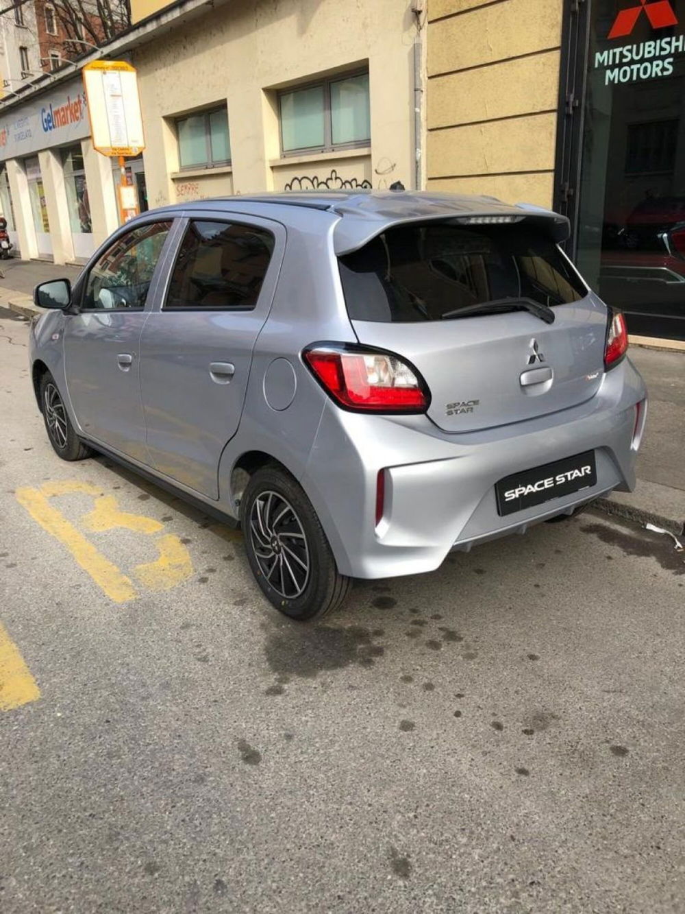 Mitsubishi Space Star nuova a Milano (6)