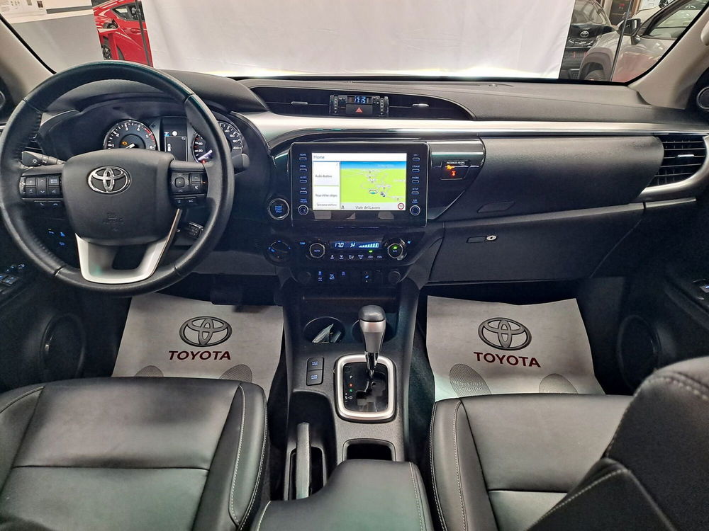 Toyota Hilux usata a Roma (10)