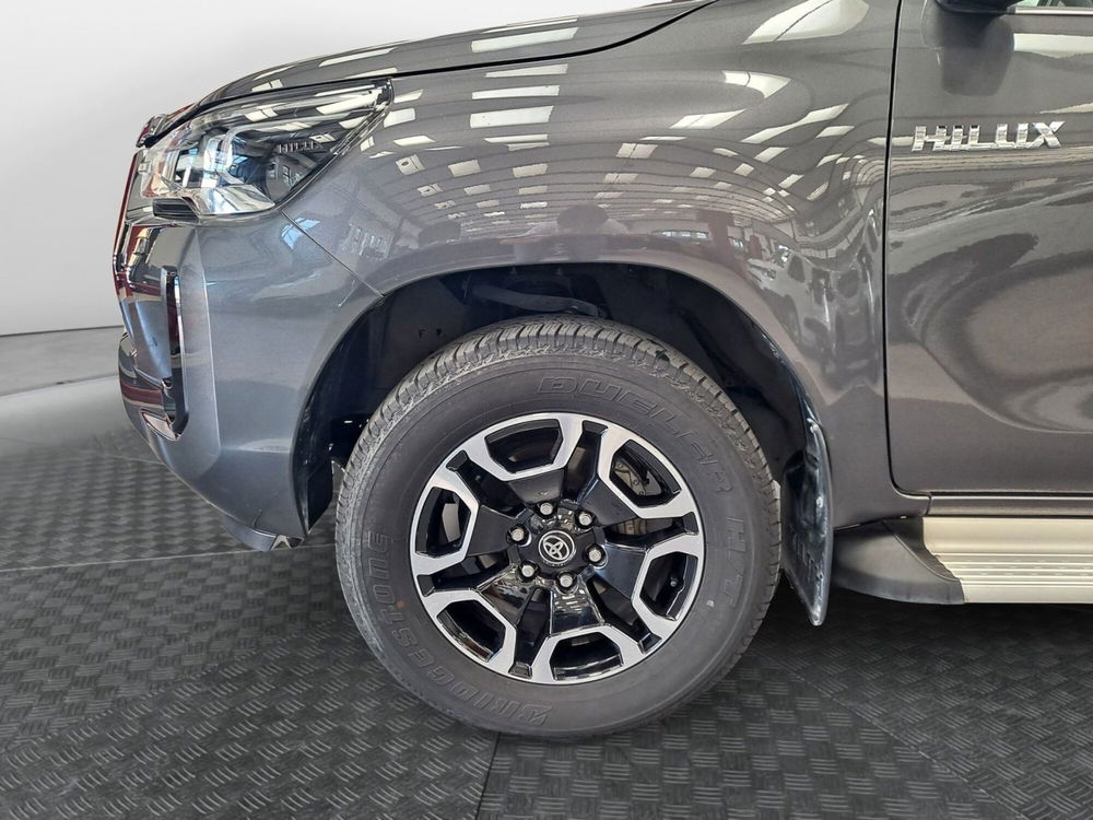 Toyota Hilux usata a Roma (16)