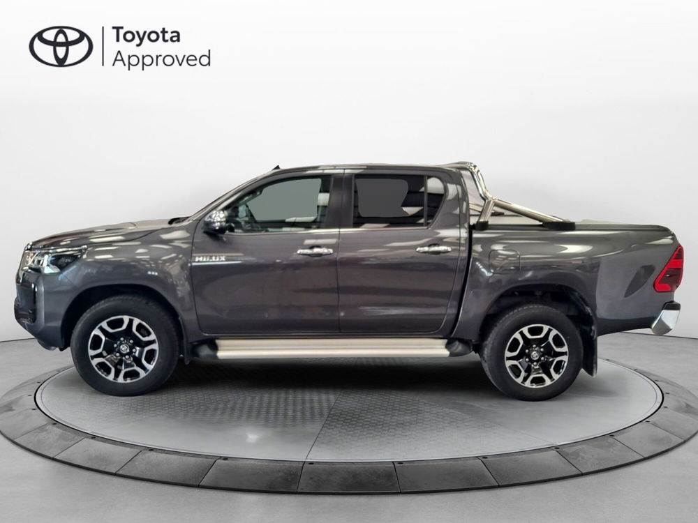 Toyota Hilux usata a Roma (3)