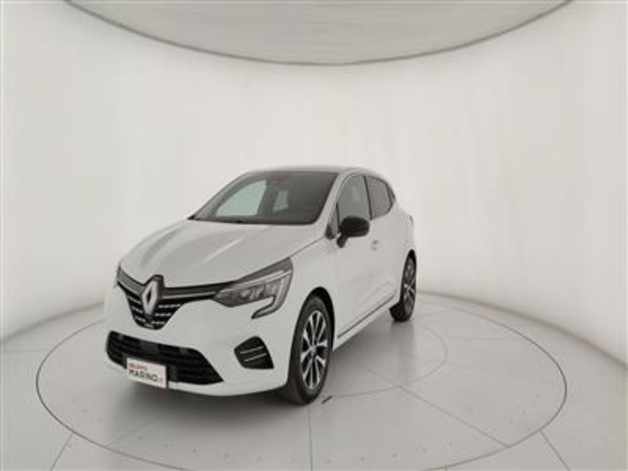 Renault Clio TCe 90 CV 5 porte Zen  del 2023 usata a Bari