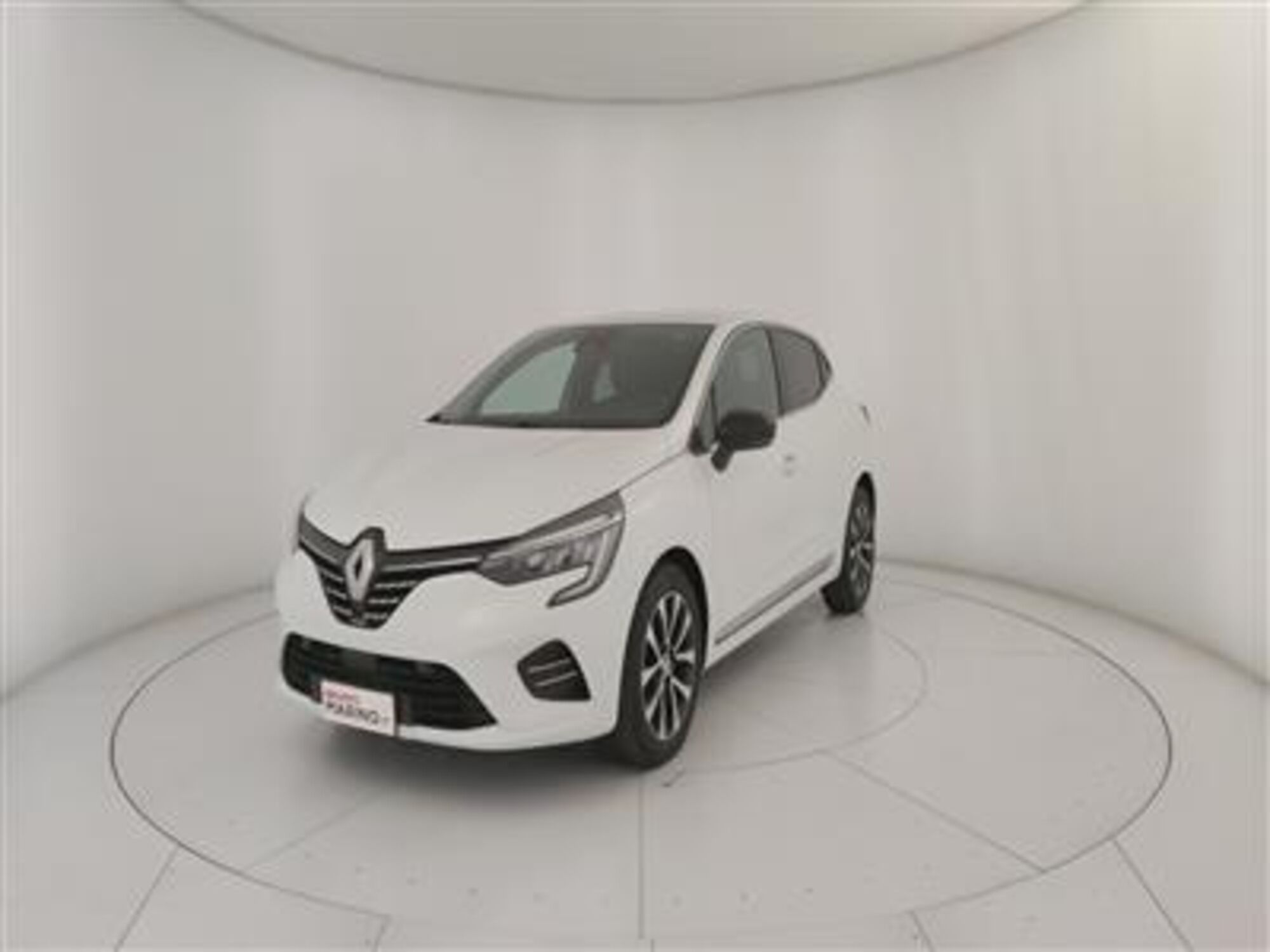 Renault Clio TCe 90 CV 5 porte Zen  del 2023 usata a Bari