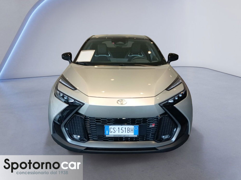 Toyota Toyota C-HR usata a Milano (5)