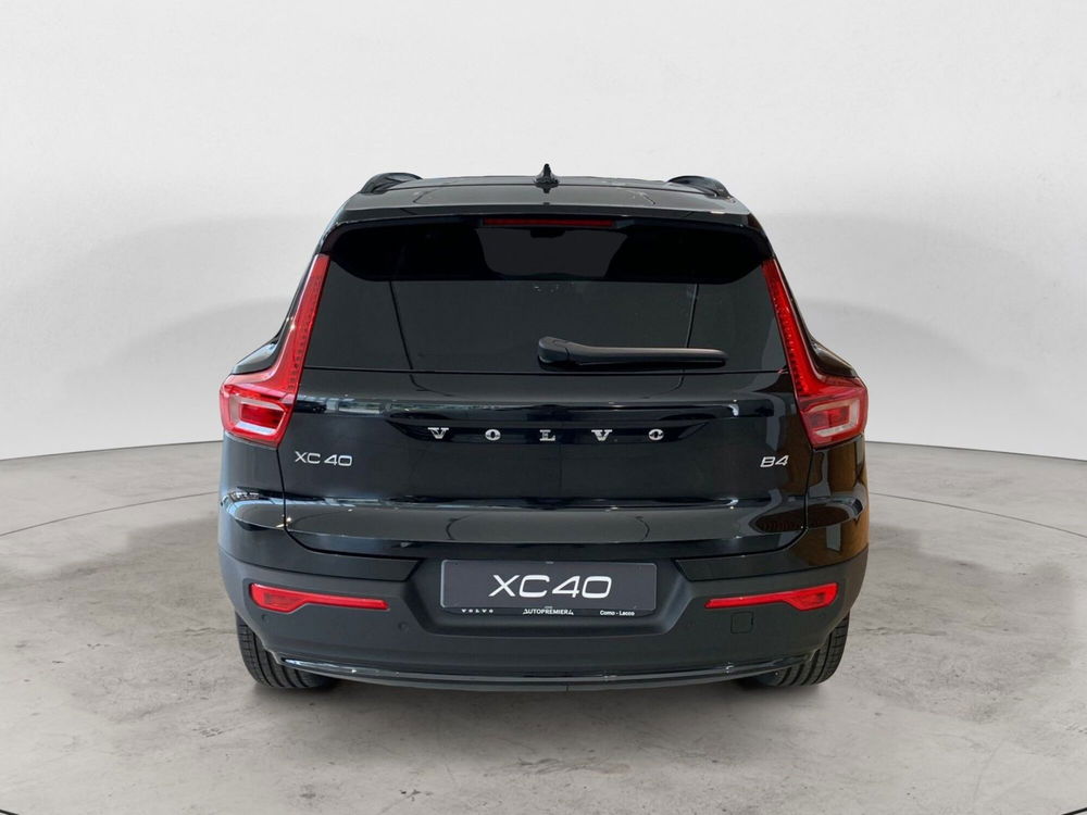 Volvo XC40 nuova a Como (6)