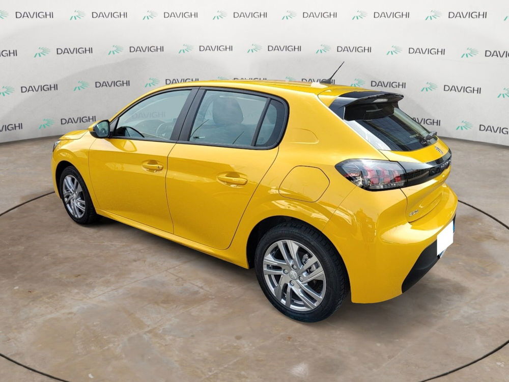 Peugeot 208 usata a Parma (3)