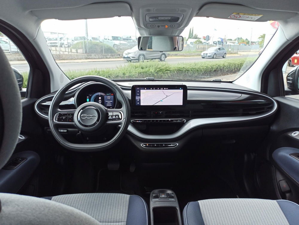 Fiat 500e nuova a Frosinone (10)