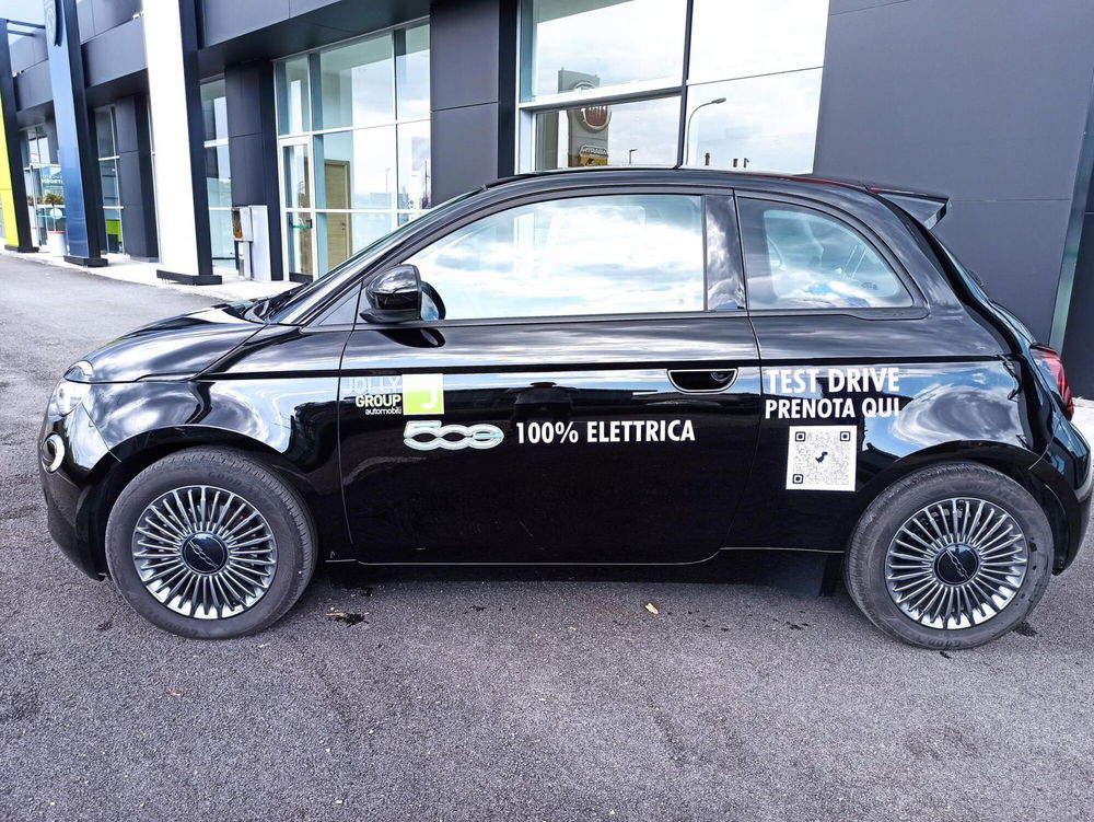 Fiat 500e nuova a Frosinone (3)