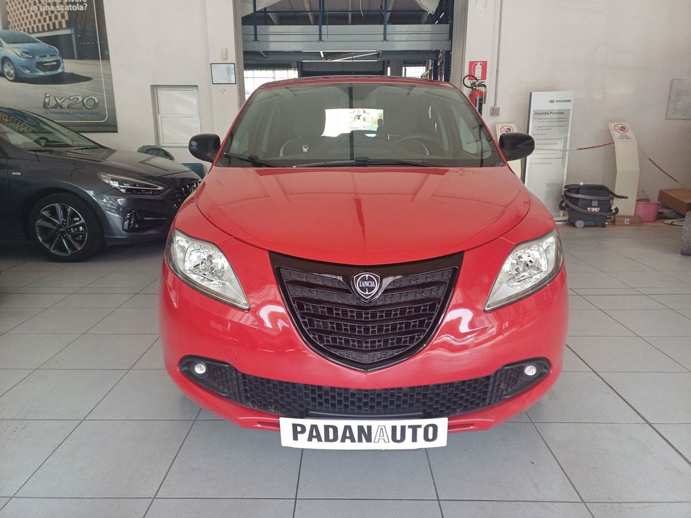 Lancia Ypsilon usata a Ferrara